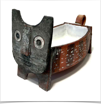 Cat-ceramic-vessel